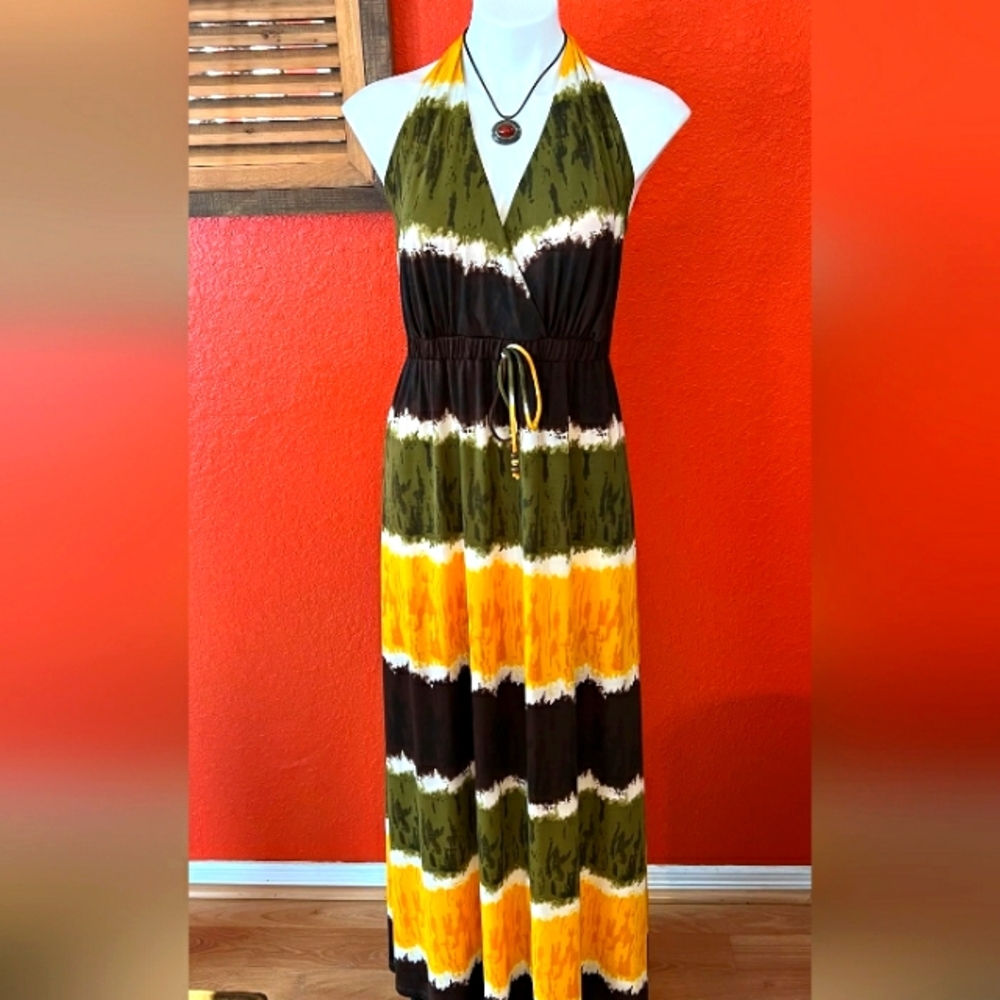 Plus size strapless long sun dress v-neck